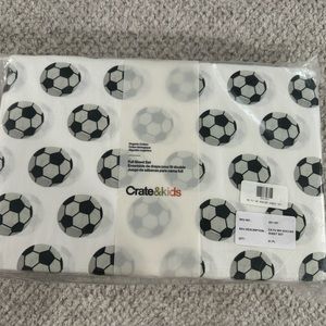 Discontinued Crate & Kids soccer full sheet set NWT